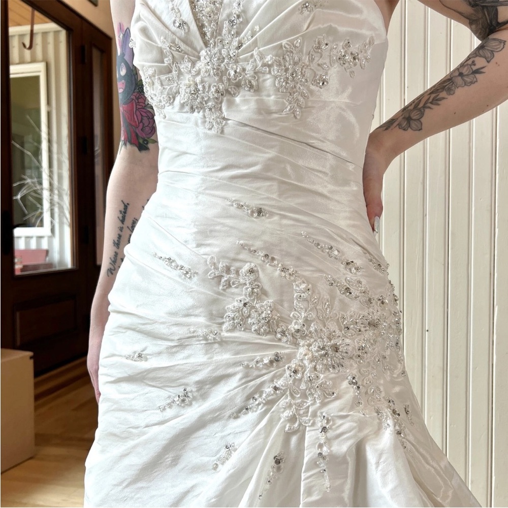 Pronovias Wedding Dress Gown “Reyes” Size 4 A-Line Taffeta Bling Strapless - Picture 3 of 8